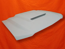 Load image into Gallery viewer, Fits: CHEVY SILVERADO 1500 2016-2017 CUSTOM FUNCTIONAL RAM AIR HOOD