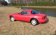 Load image into Gallery viewer, Fits: Mazda Miata 1990 - 2005 light weight fiberglass hardtop aftermarket NEW