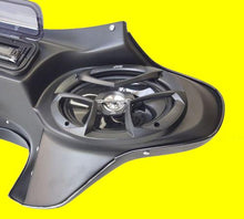 Load image into Gallery viewer, HARLEY DAVIDSON BATWING ROAD KING 6X9 STEREO SYSTEM