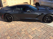 Load image into Gallery viewer, 14-17 Corvette C7 Stingray Z06 Z07 Style Fiberglass Side Skirt Rocker Panels Kit